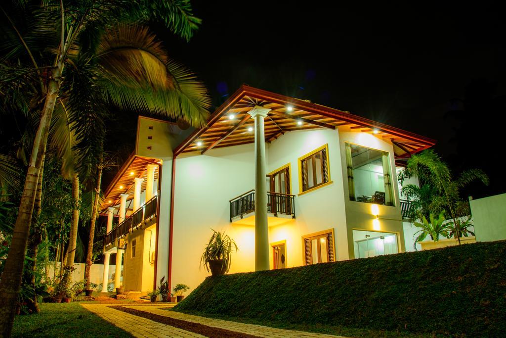 Villa White Хиккадува Экстерьер фото