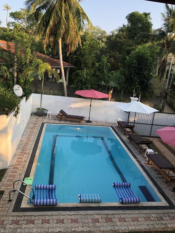 Villa White Хиккадува Экстерьер фото