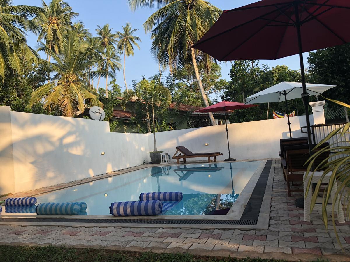 Villa White Хиккадува Экстерьер фото
