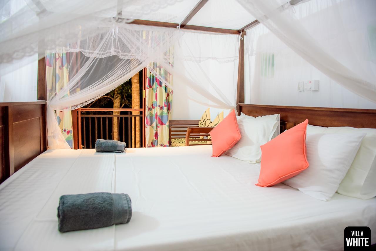 Villa White Хиккадува Экстерьер фото