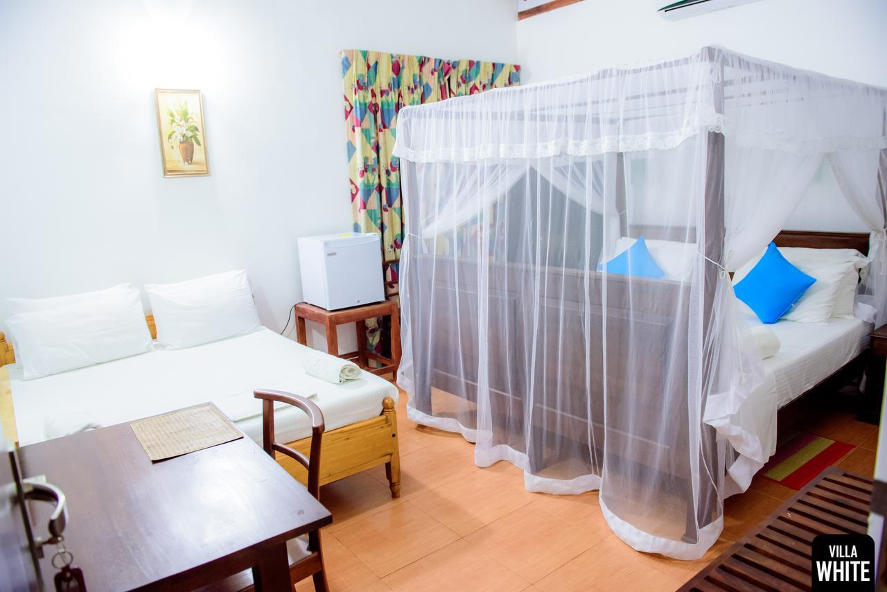 Villa White Хиккадува Экстерьер фото